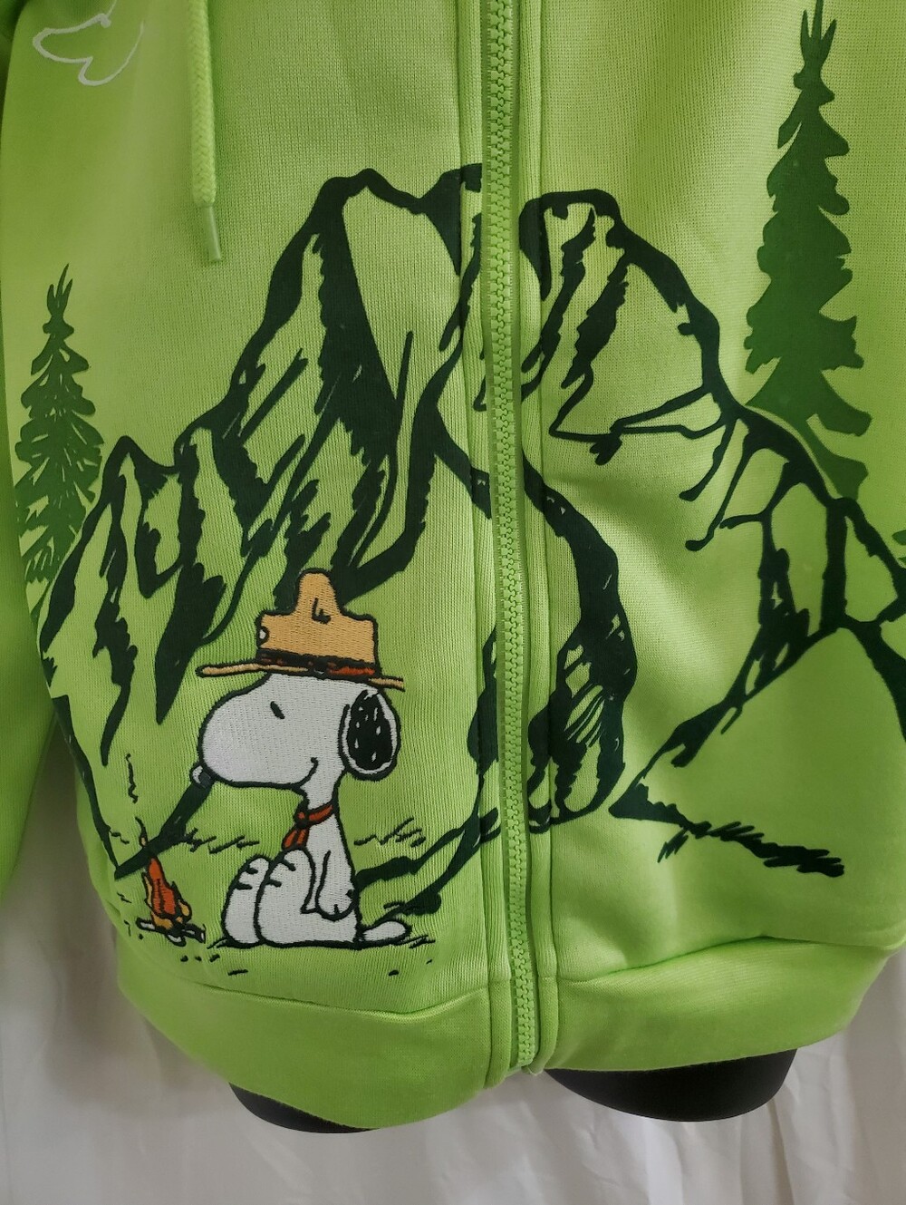 Peanuts camping Snoopy & Woodstock  green hoodie with snoopy zip pull size L NEW - Picture 7 of 14